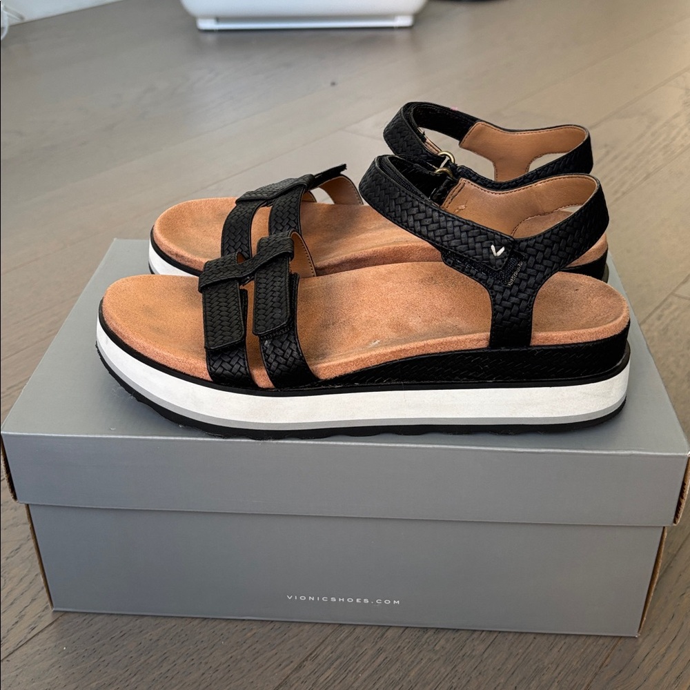 Vionic Women’s Platform Sandals With Adjustable S… - image 3